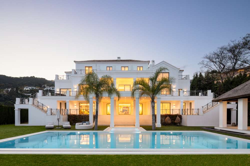 Exterior 1
