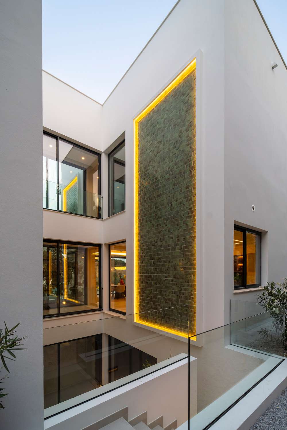 Exterior 1