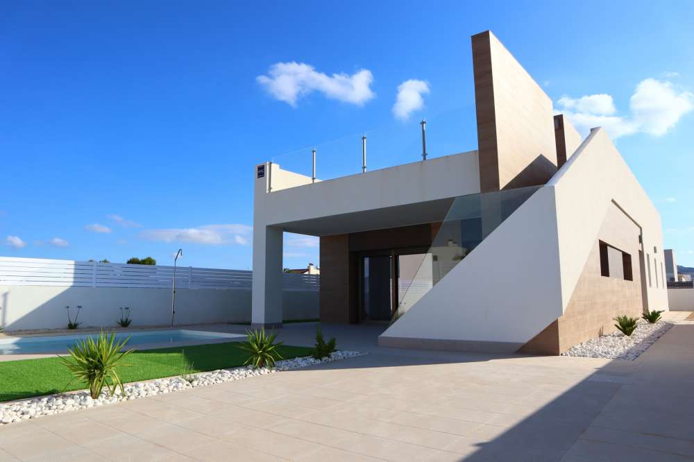 Exterior 1