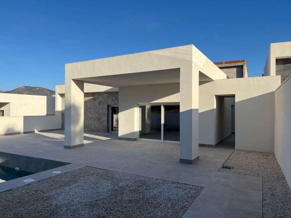 Exterior 1