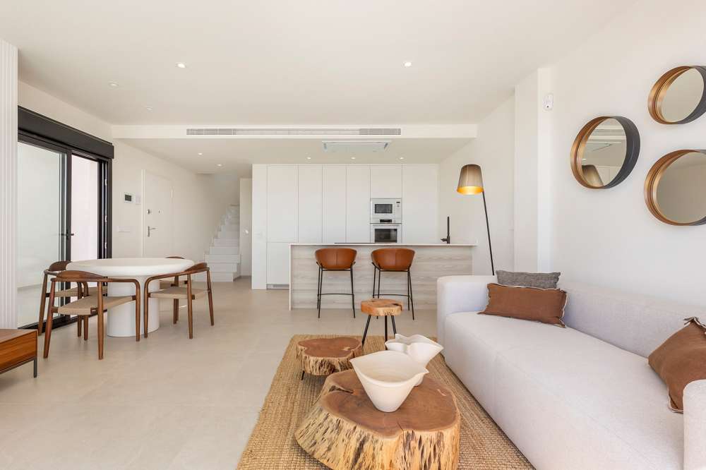 Exterior 1