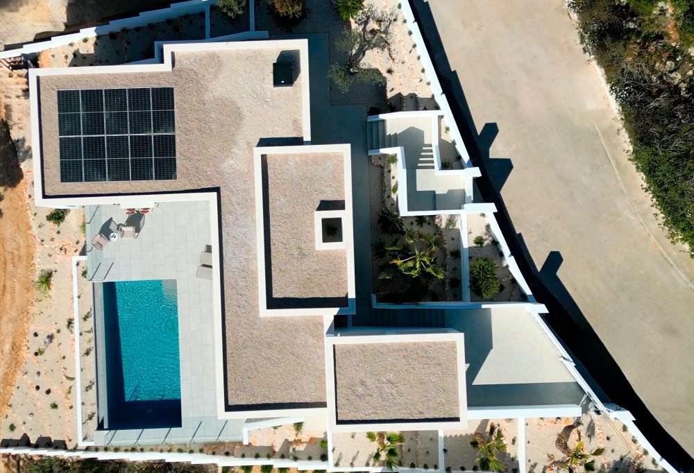 Exterior 1