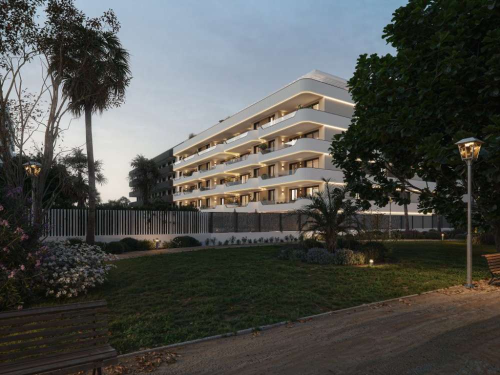Exterior 1