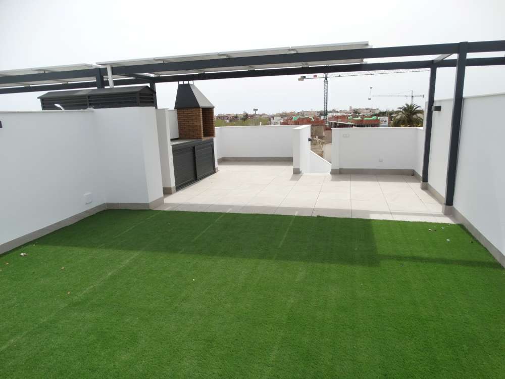 Exterior 1