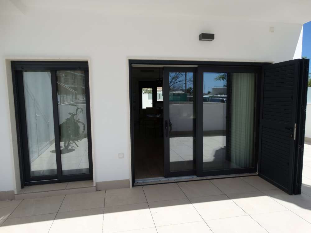 Exterior 1