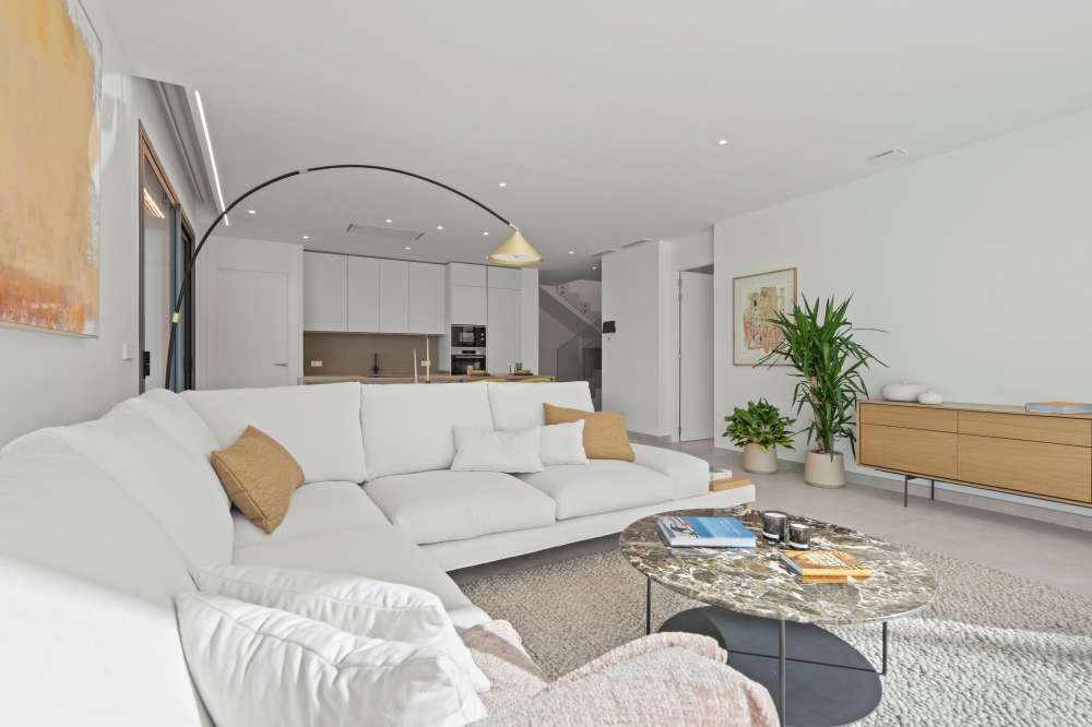 Exterior 1