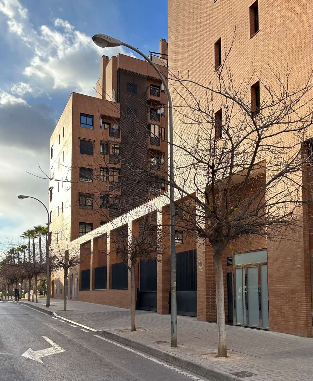 Exterior 1