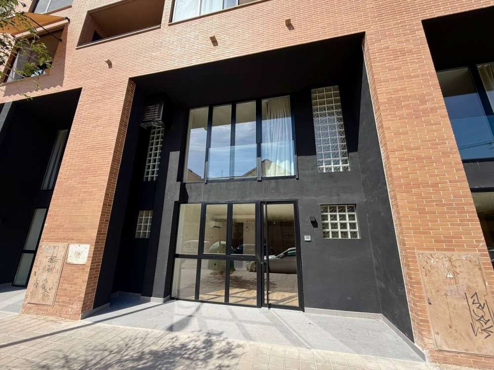 Exterior 1
