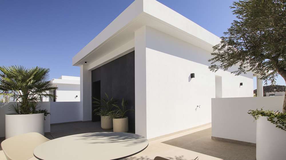 Exterior 1