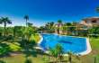 Pool & views