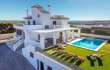 Pool & views