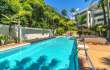 Pool & views