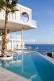 Pool & views