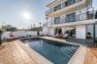 Pool & views