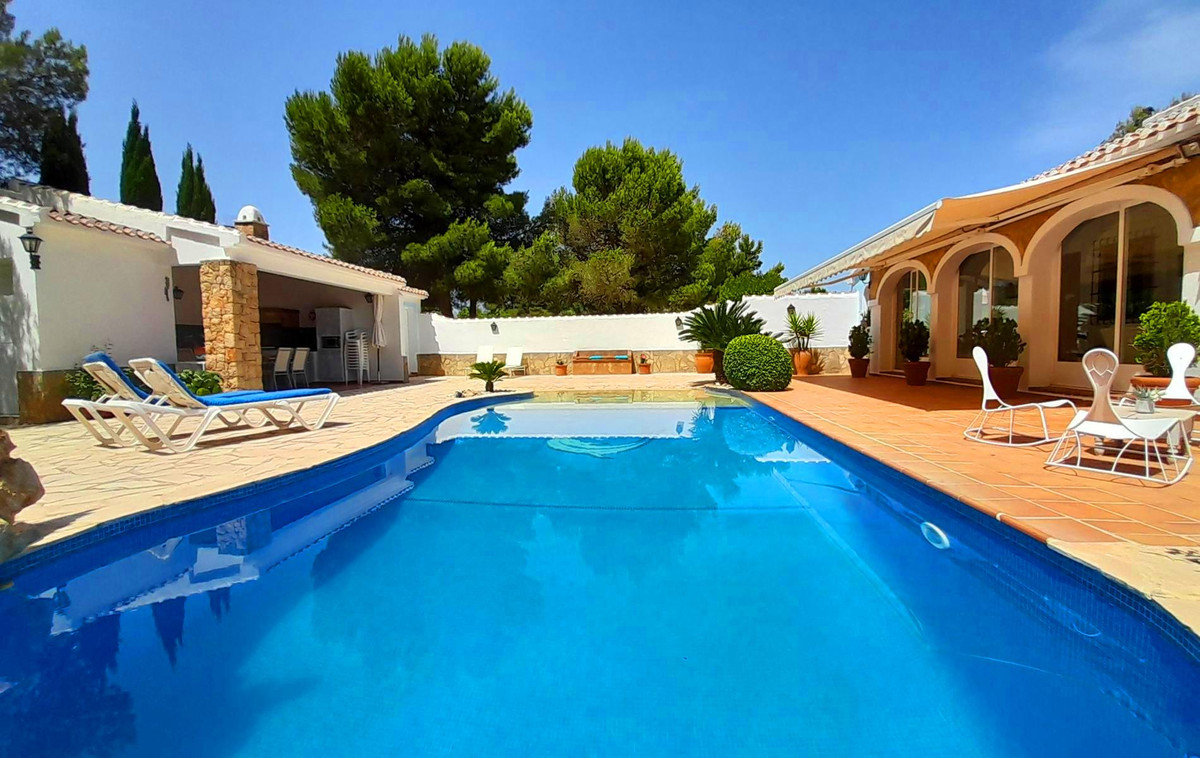 DETACHED HOUSE IN JÁVEA