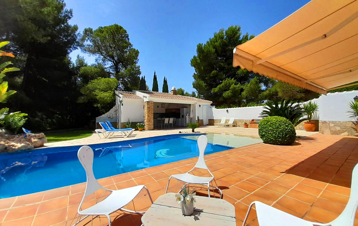 DETACHED HOUSE IN JÁVEA