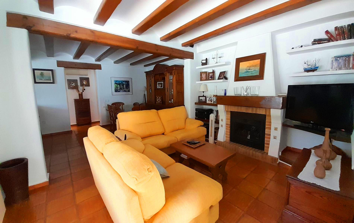 DETACHED HOUSE IN JÁVEA