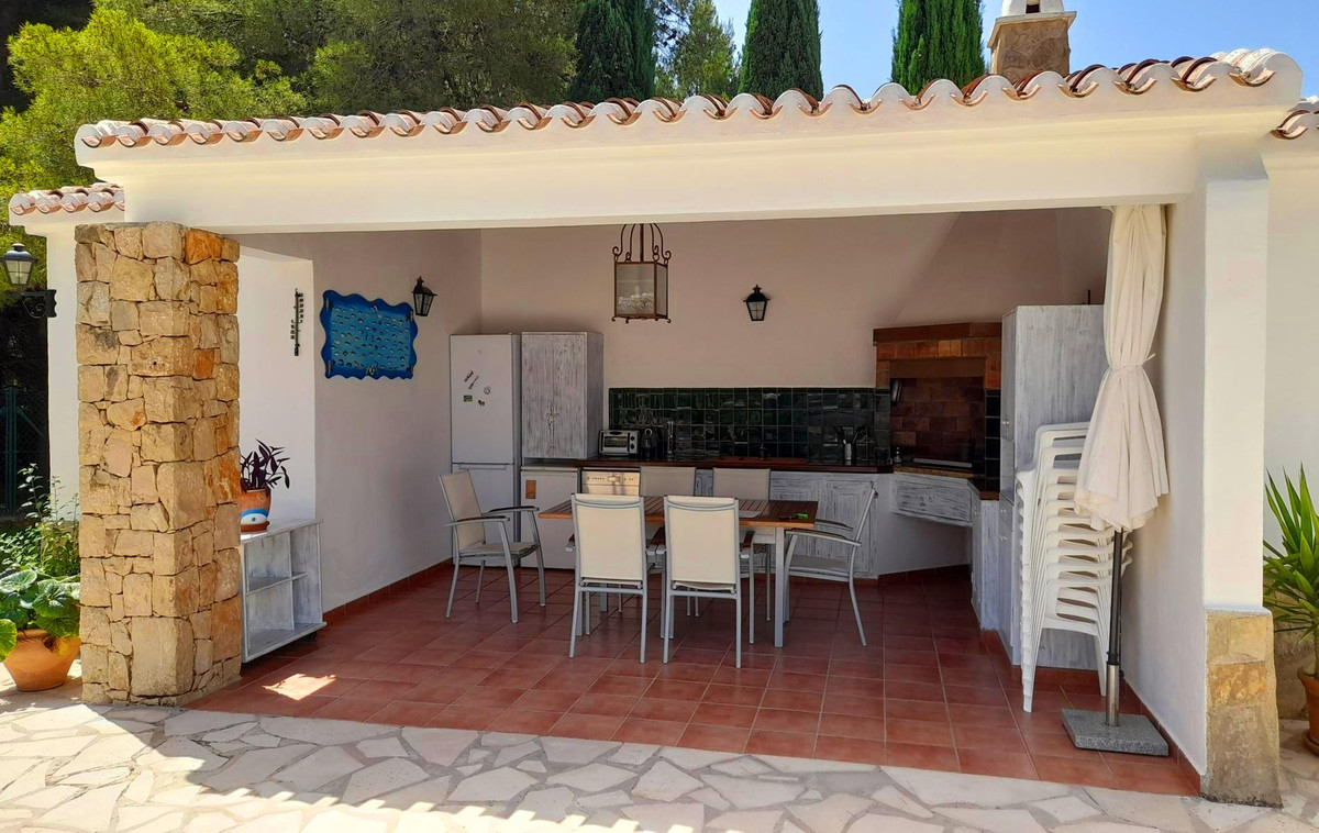 DETACHED HOUSE IN JÁVEA