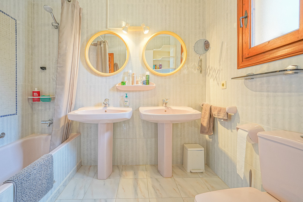 DETACHED HOUSE IN JÁVEA