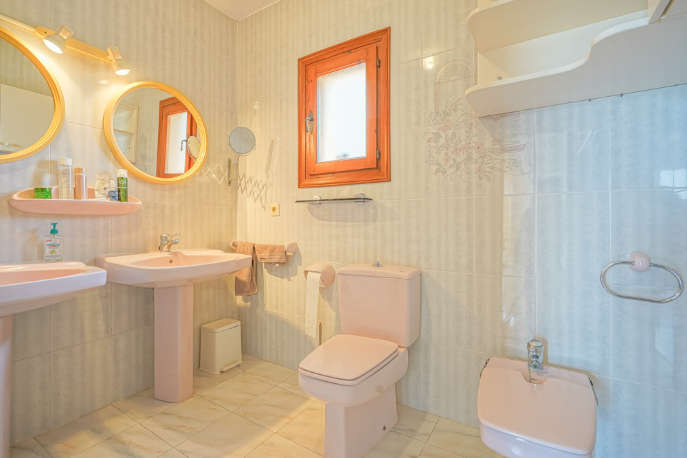 DETACHED HOUSE IN JÁVEA