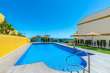 Pool & views
