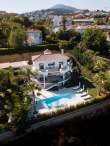 Pool & views