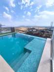 Pool & views