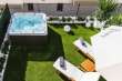 Pool & views