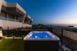 Pool & views