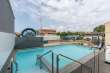 Pool & views