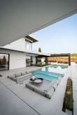 Pool & views