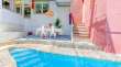 Pool & views