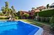 Pool & views